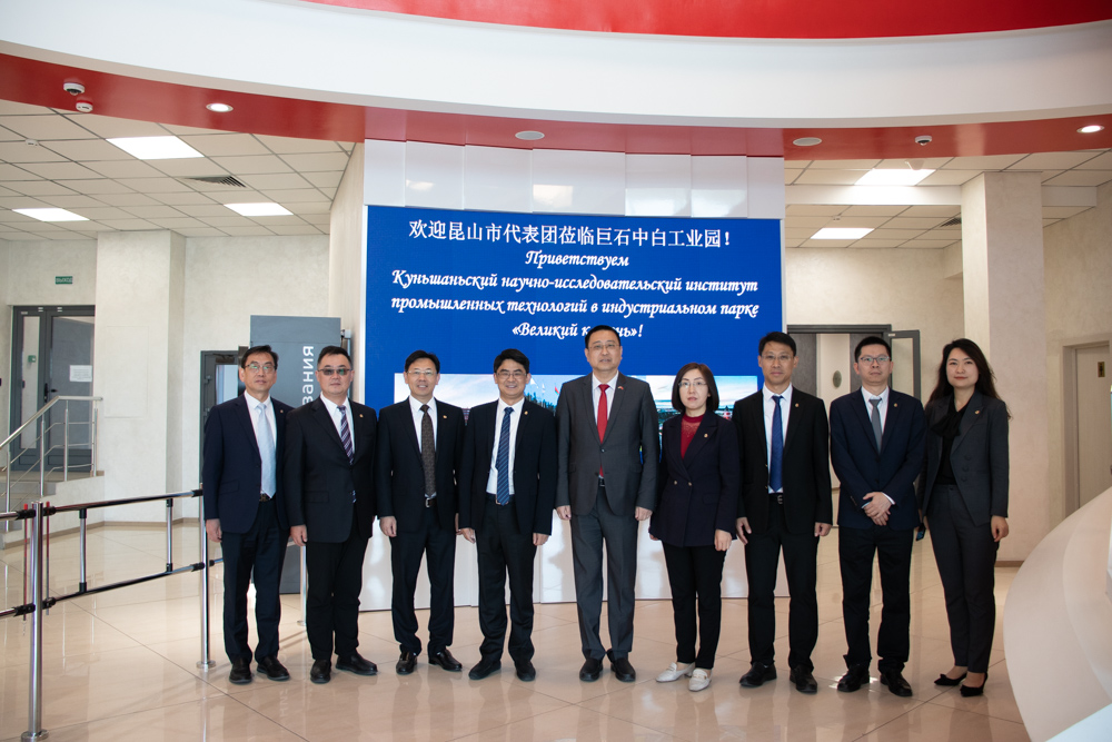 IMG_2735-3.jpg IMG_2735-3.jpg